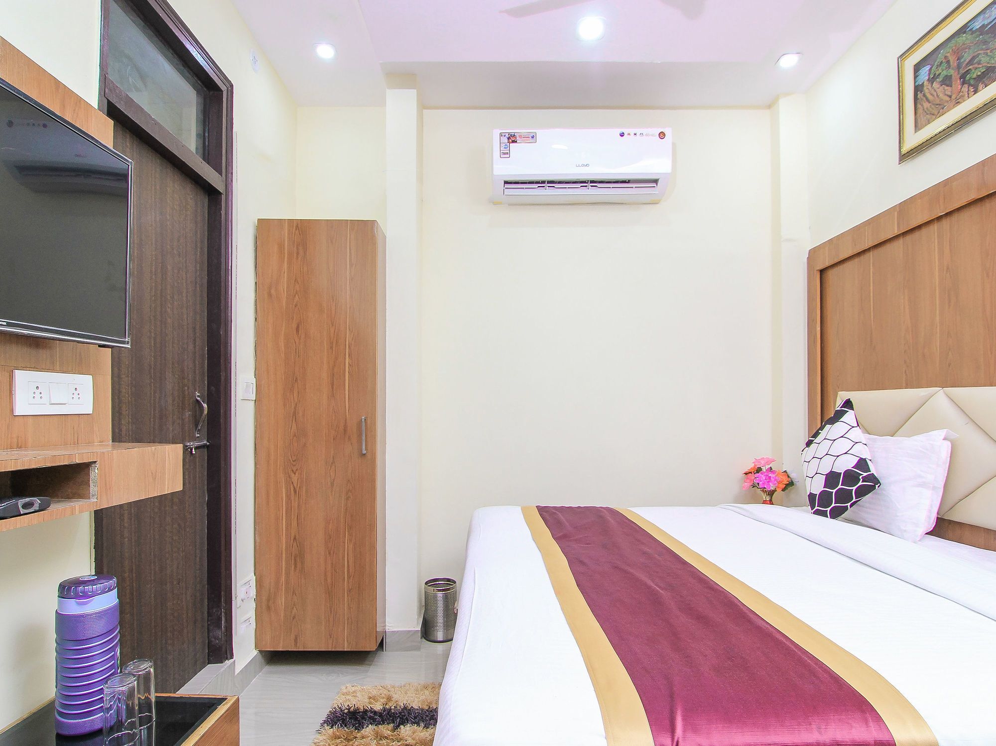 Super Hotel O Charbagh Formerly Khalsa Inn Lakhnau Kültér fotó